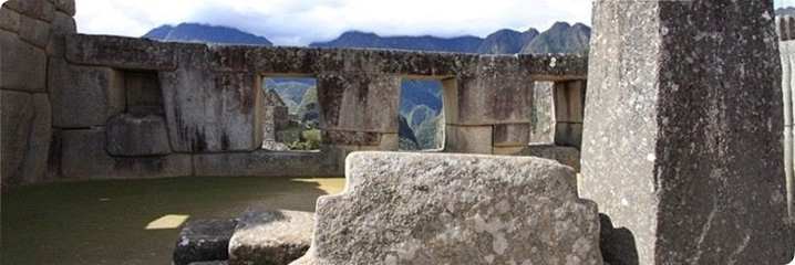 The Sacred Valley (Llama Farm, Pisaq, Ollantytambo) & Machu Picchu Discovery